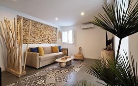 Apartamento El Tanguillo Little Apartments